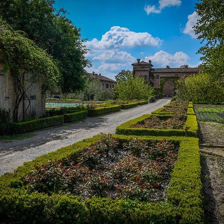 Antica Corte Pallavicina Relais Polesine Parmense Exteriör bild