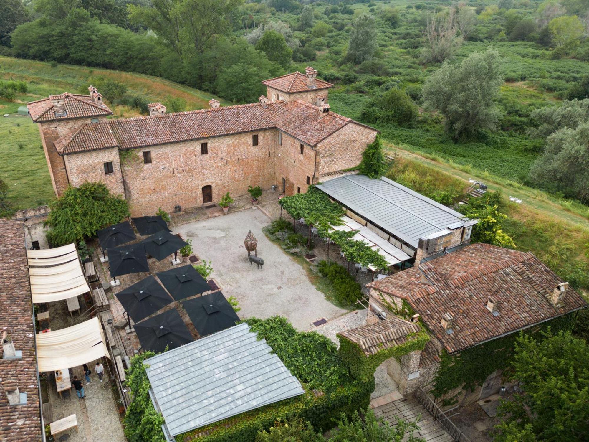 Antica Corte Pallavicina Relais Polesine Parmense Exteriör bild