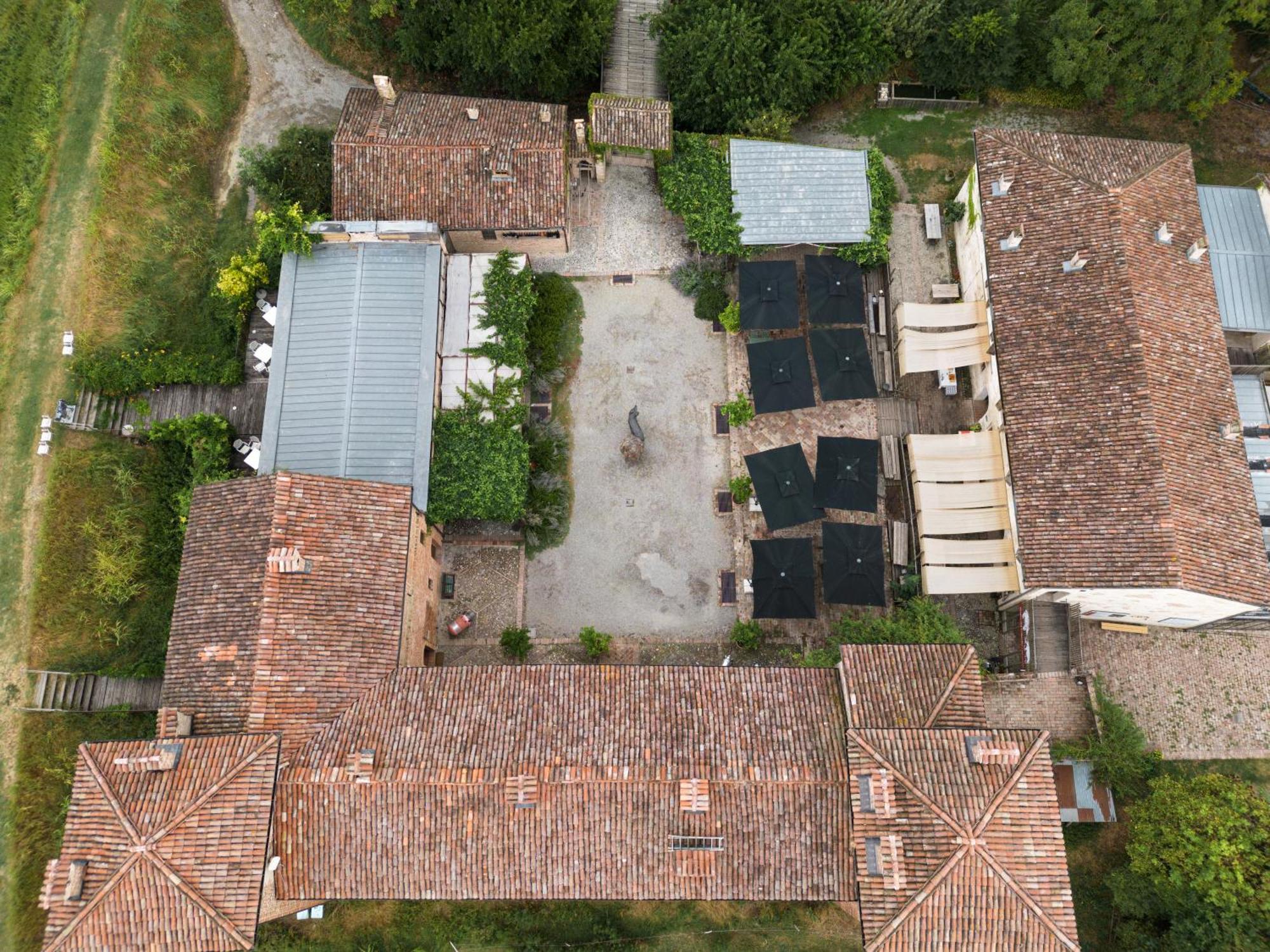 Antica Corte Pallavicina Relais Polesine Parmense Exteriör bild