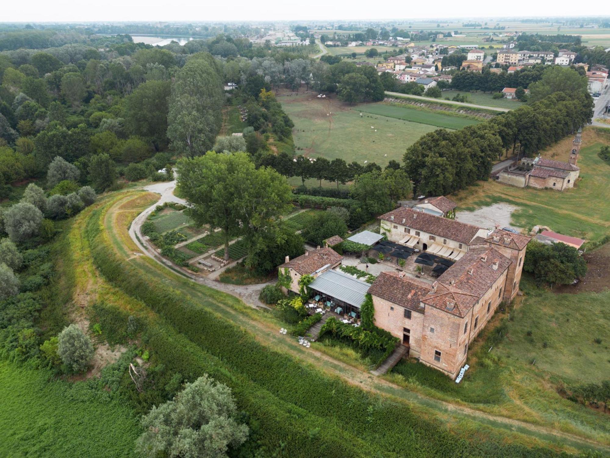 Antica Corte Pallavicina Relais Polesine Parmense Exteriör bild