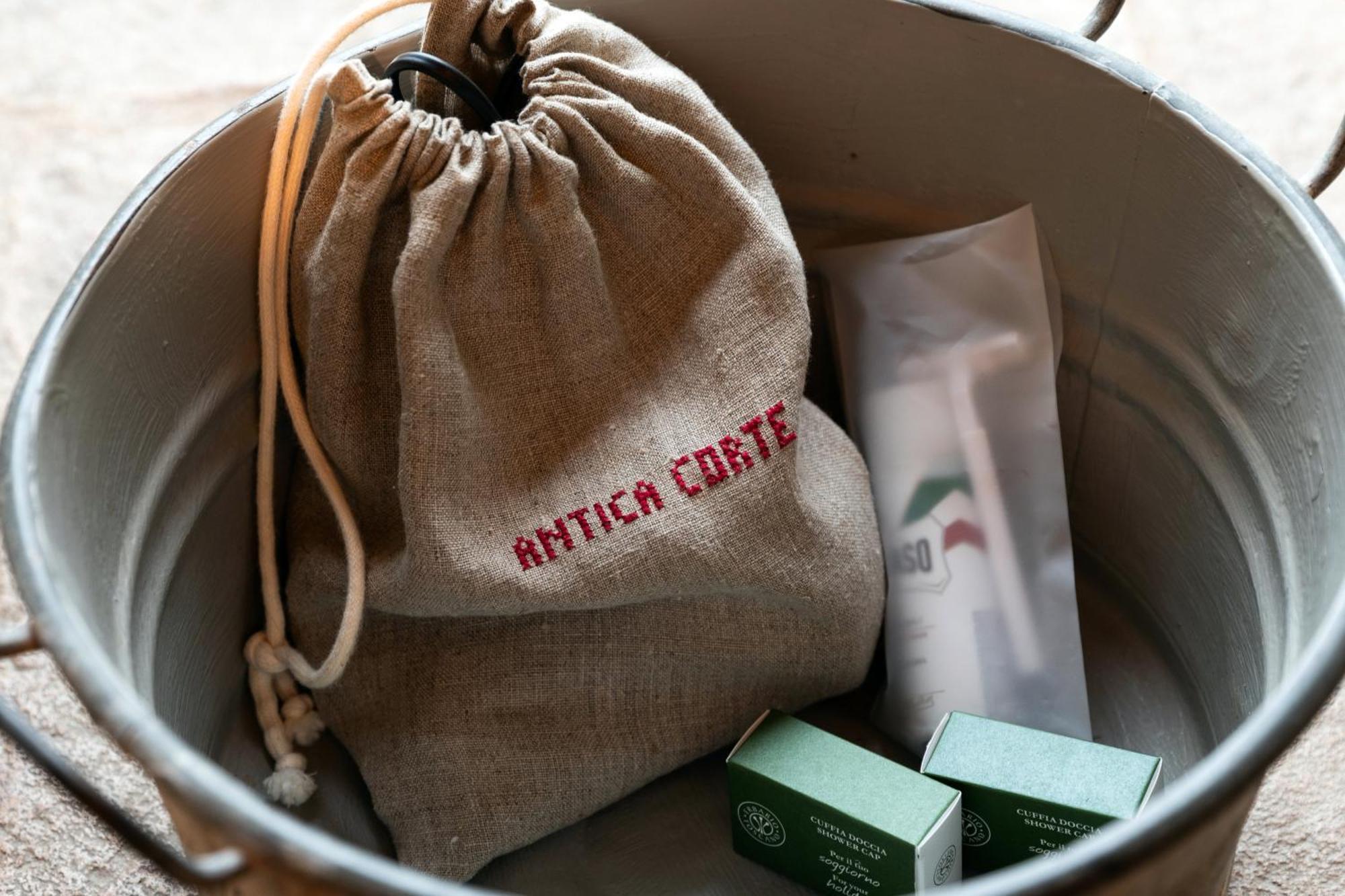 Antica Corte Pallavicina Relais Polesine Parmense Exteriör bild