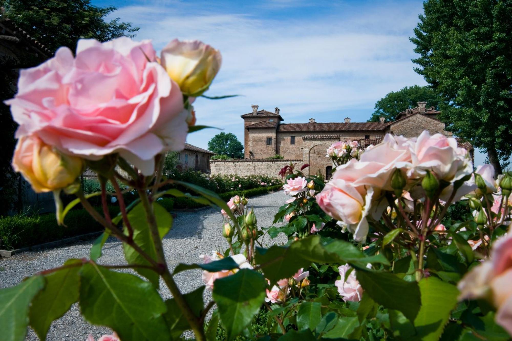 Antica Corte Pallavicina Relais Polesine Parmense Exteriör bild